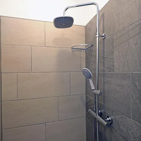 Timeless - Studio With Patio And City View Apartament *