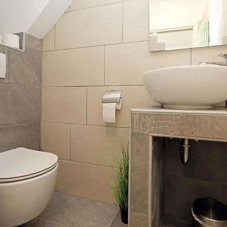 Timeless - Studio With Patio And City View Apartman